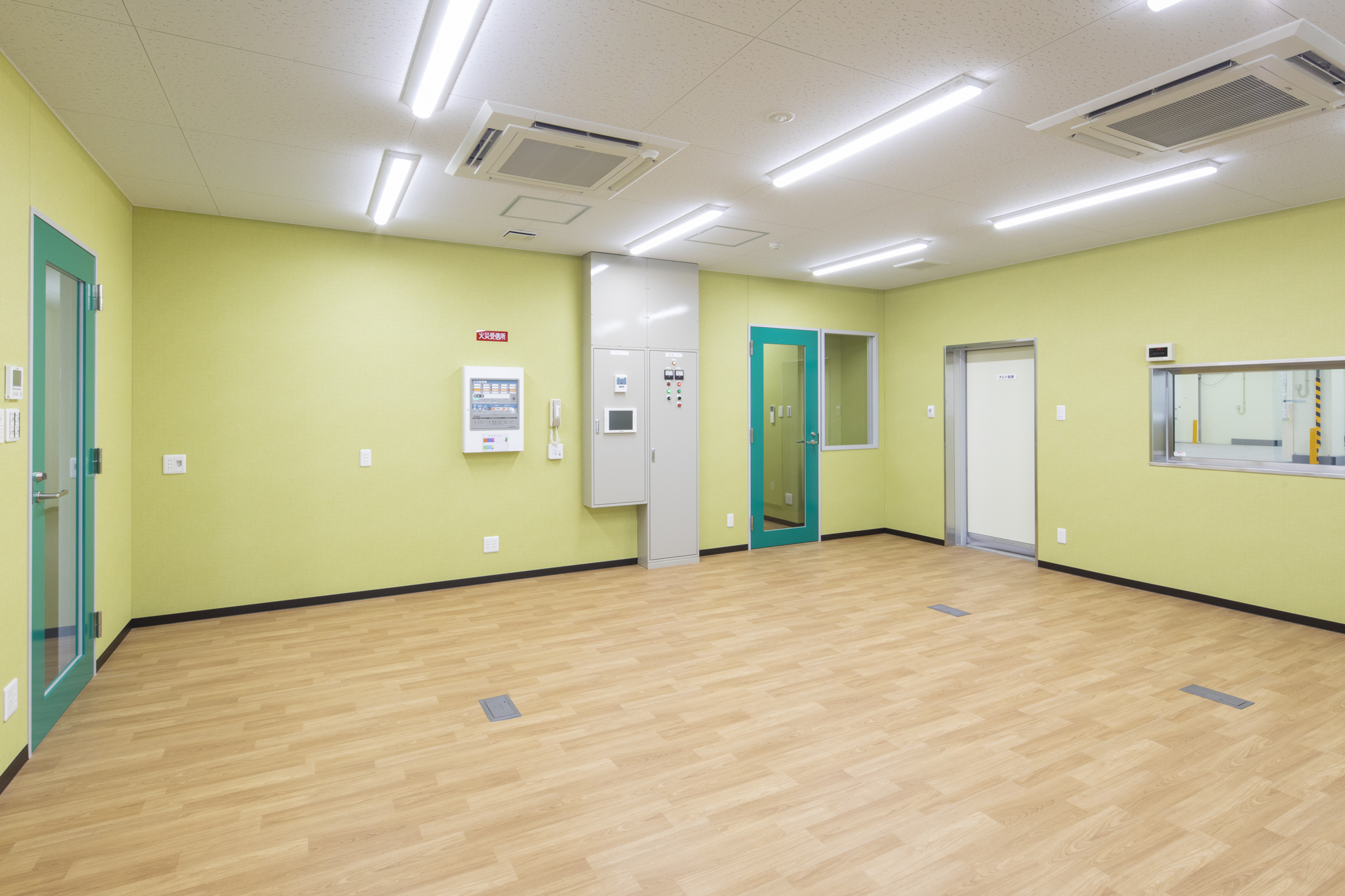 事務室(1F)