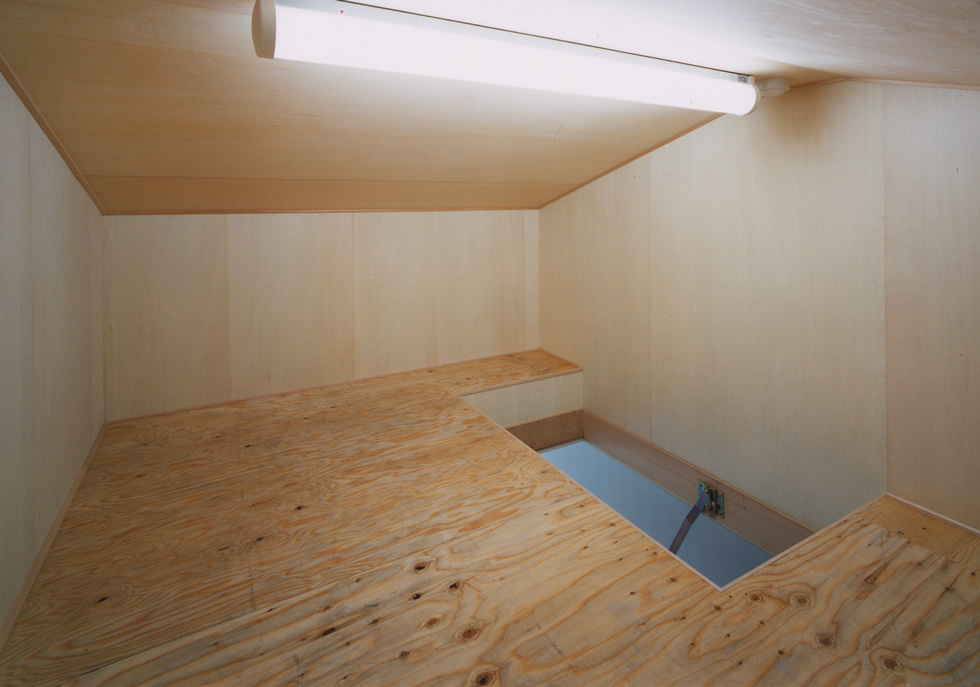 小屋裏収納