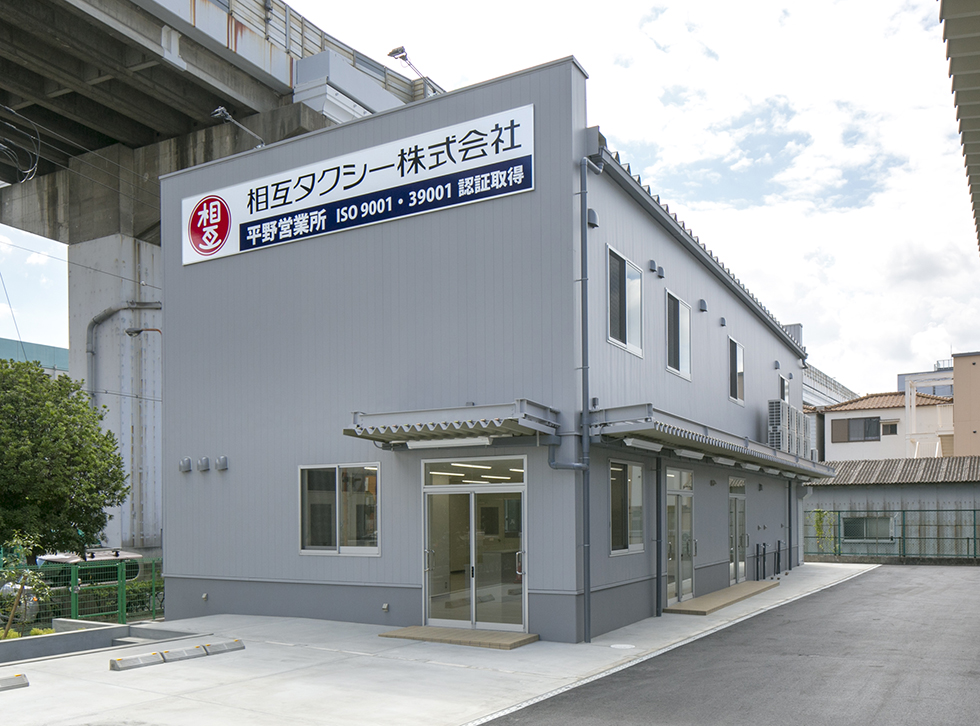 北西側外観